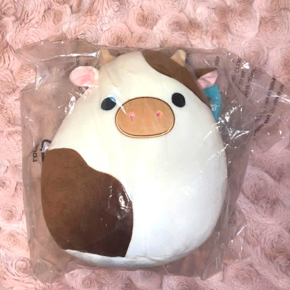 NWT - NIB - Squishmallow Ronnie the Cow Farm Animal